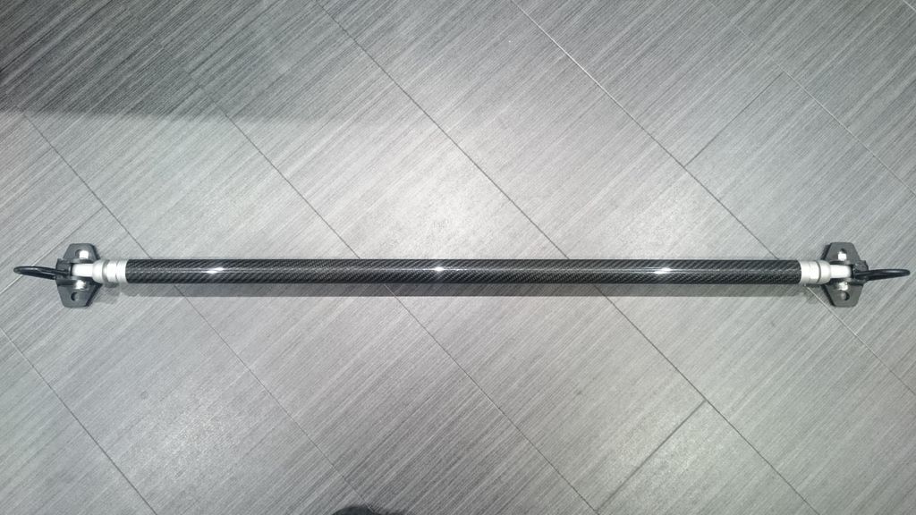 R53 carbon rear strut brace.